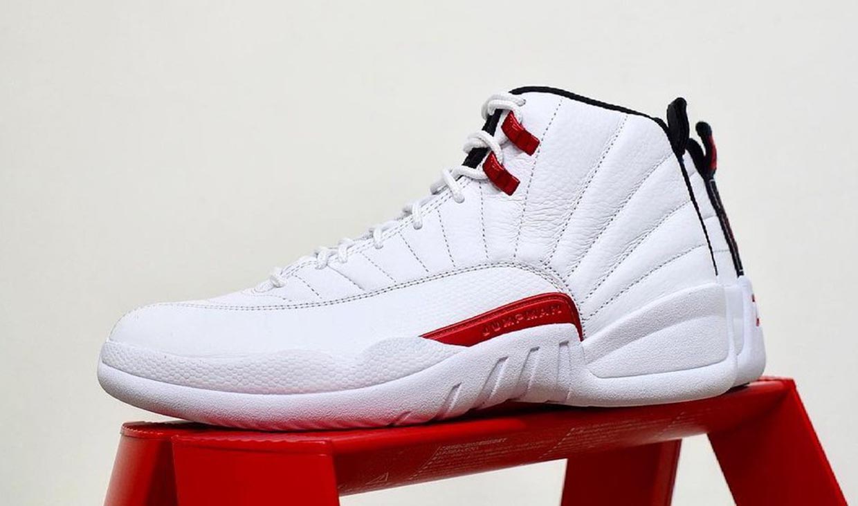 Tampilan Clean Air Jordan 12 Twist